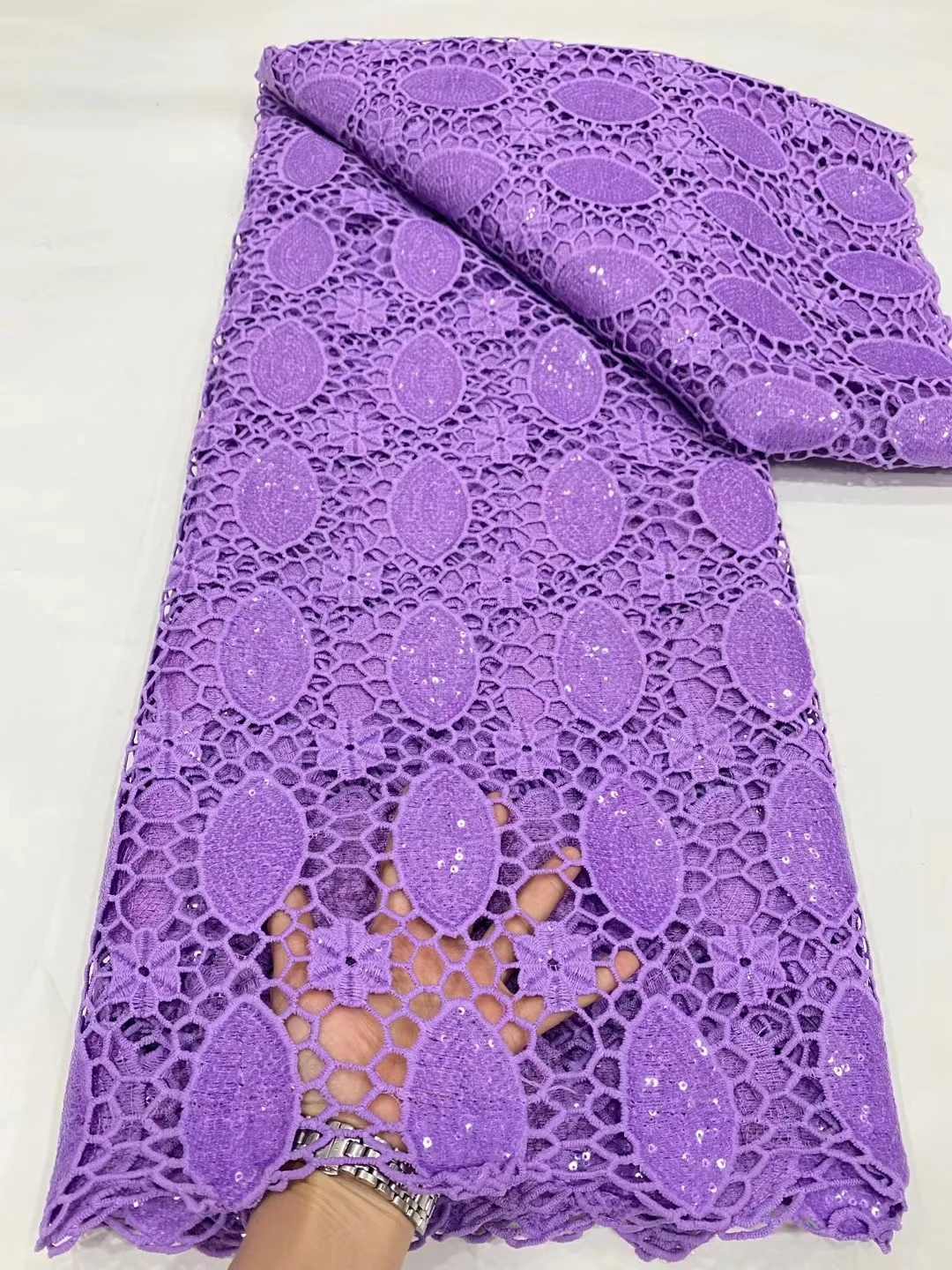 African Cord Lace Fabric With Sequins For Wedding French Lace Fabric High Quality Nigerian Guipure Lace For Party Dress KXX21167
African Cord Lace Fabric With Sequins For Wedding French Lace Fabric High Quality Nigerian Guipure Lace For Party Dress KXX21167