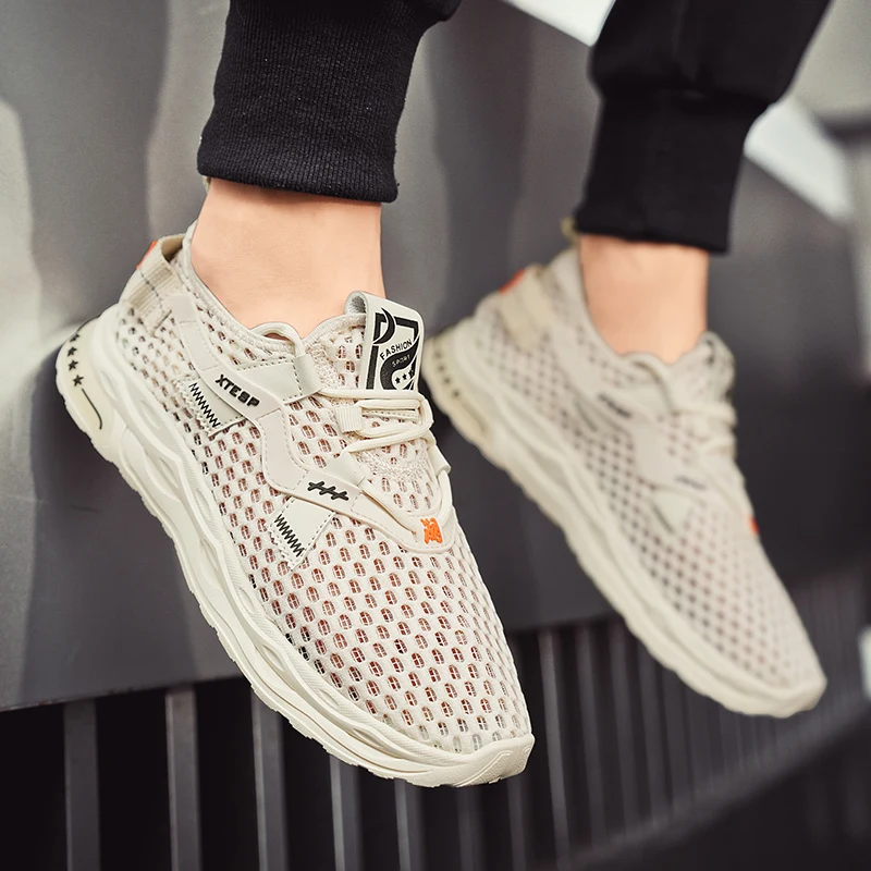 Мужская дышащая сетчатая поверхность, модная и модная однотонная простая ультралегкая летняя спортивная обувь на шнуровке с плоской подошвой
Мужская дышащая сетчатая поверхность, модная и модная однотонная простая ультралегкая летняя спортивная обувь на шнуровке с плоской подошвой