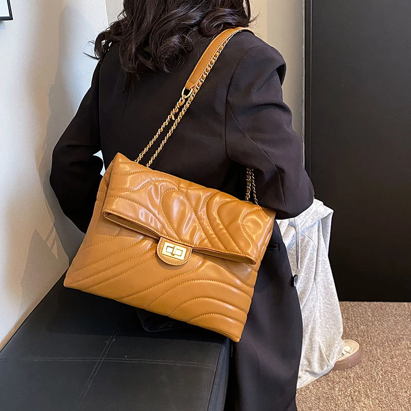 Fashionable Sweet Crossbody - French Niche New Style Trendy High-End Exquisite European American Retro Casual Bag
Fashionable Sweet Crossbody - French Niche New Style Trendy High-End Exquisite European American Retro Casual Bag