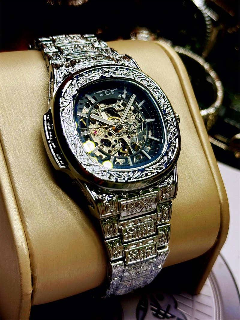 Vintage Fashion Automatic Mechanical Watch for Men, Skeleton Design, Stylish Business Casual Versatile Personality Trendy Men's Watch, Fashionable High-End Men's Automatic Mechanical Watch, Suitable for Business and Casual Wear, the Best-Selling Fashion M
Vintage Fashion Automatic Mechanical Watch for Men, Skeleton Design, Stylish Business Casual Versatile Personality Trendy Men's Watch, Fashionable High-End Men's Automatic Mechanical Watch, Suitable for Business and Casual Wear, the Best-Selling Fashion M