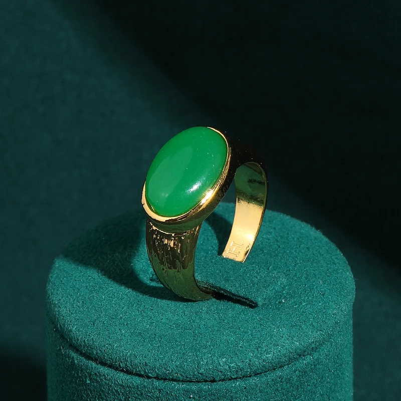 Vintage Natural Stone Green Rings Gold Color Oval Designer High Quality Brand Luxury Women Charm Gifts For Mother's Day Jewelry
Vintage Natural Stone Green Rings Gold Color Oval Designer High Quality Brand Luxury Women Charm Gifts For Mother's Day Jewelry