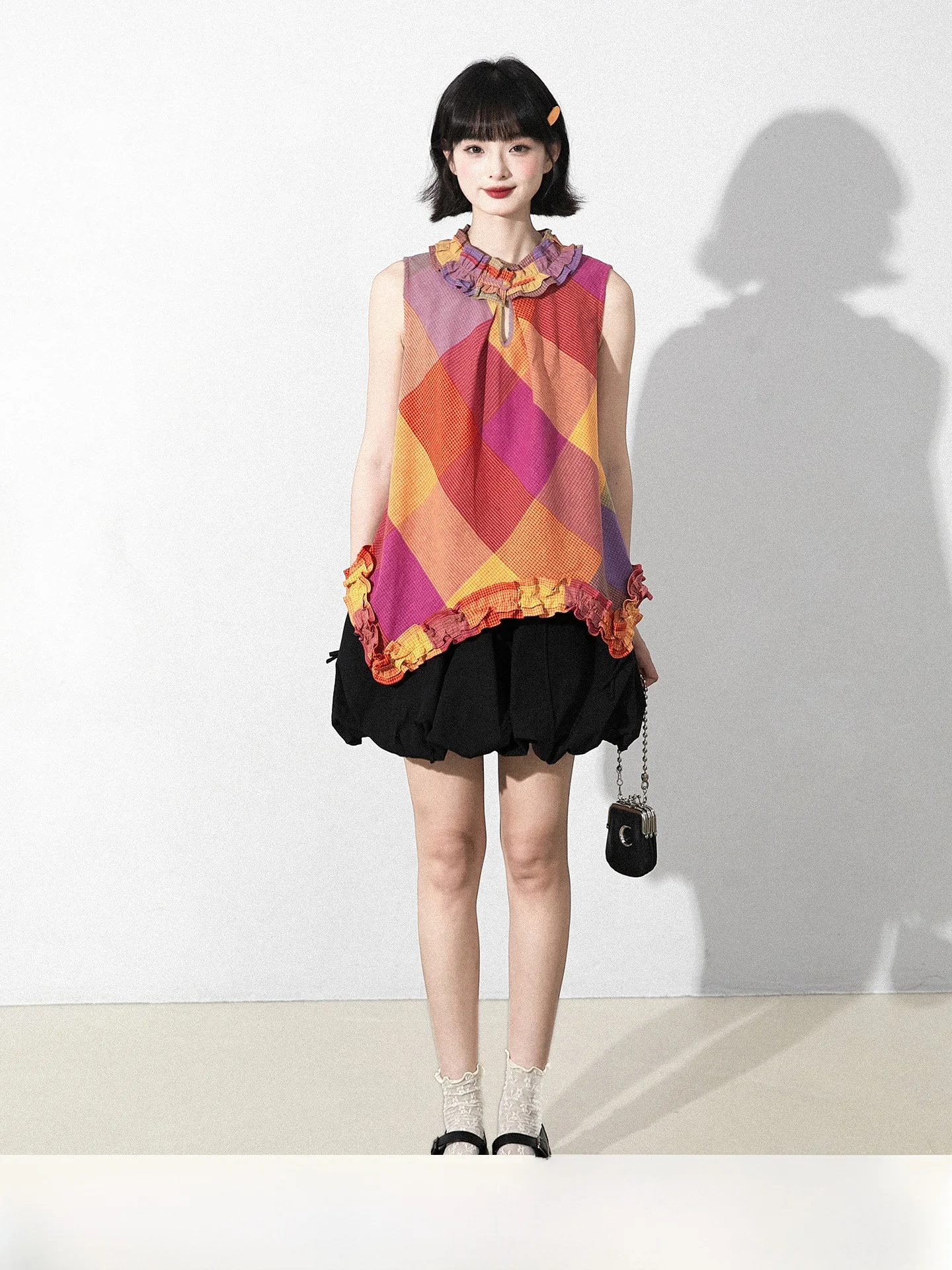 Ретро-топ в китайском стиле с круглым вырезом, из хлопка, на пуговицах, свободного кроя, асимметричный дизайн, с узором, женская блузка
Ретро-топ в китайском стиле с круглым вырезом, из хлопка, на пуговицах, свободного кроя, асимметричный дизайн, с узором, женская блузка