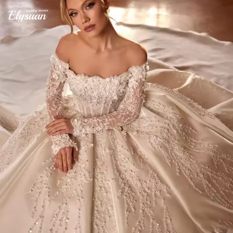 Элегантное свадебное платье А-силуэта с жемчужной вышивкой, бисером, атласное, с вырезом-лодочкой, длинными рукавами, свадебное платье для невесты.
Элегантное свадебное платье А-силуэта с жемчужной вышивкой, бисером, атласное, с вырезом-лодочкой, длинными рукавами, свадебное платье для невесты.