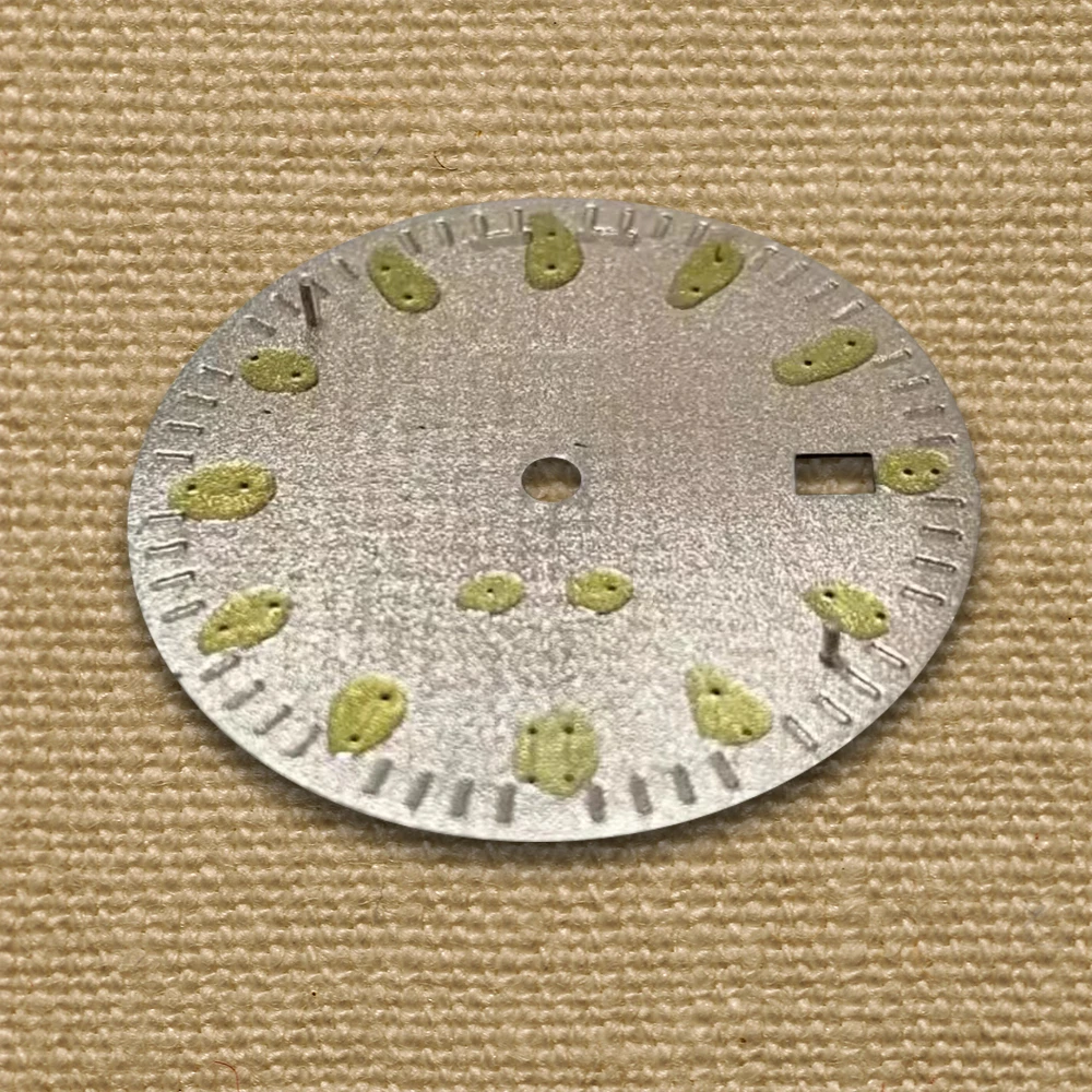 31.8mm S logo oak Dial Suitable for NH35 Automatic Movement Green Luminous High Quality Watch Modification Accessorie
31.8mm S logo oak Dial Suitable for NH35 Automatic Movement Green Luminous High Quality Watch Modification Accessorie