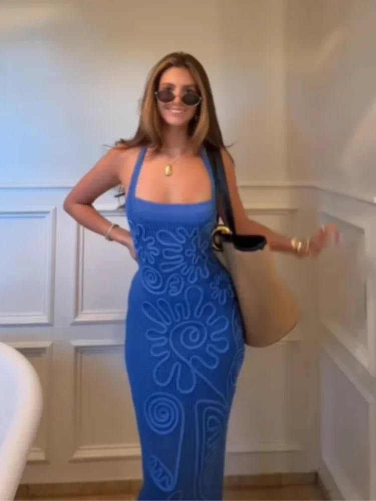 Women Elegant Knitted Long Dresses Blue Luxary Suspenders Sleeveless Backless Straight Through Robe 2025 New Lady Evening Gowns
Women Elegant Knitted Long Dresses Blue Luxary Suspenders Sleeveless Backless Straight Through Robe 2025 New Lady Evening Gowns