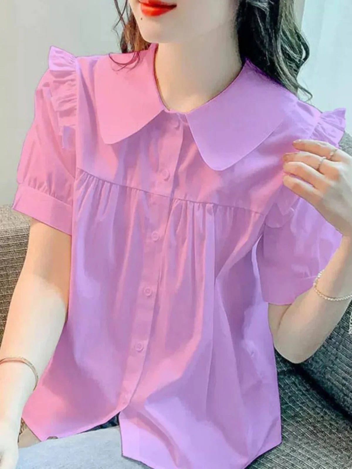 Loose Chiffon Short Sleeve Shirt with Wood Grain Sweet Doll Collar Design Korean Style Polyester Fiber Women's Blouse
Loose Chiffon Short Sleeve Shirt with Wood Grain Sweet Doll Collar Design Korean Style Polyester Fiber Women's Blouse