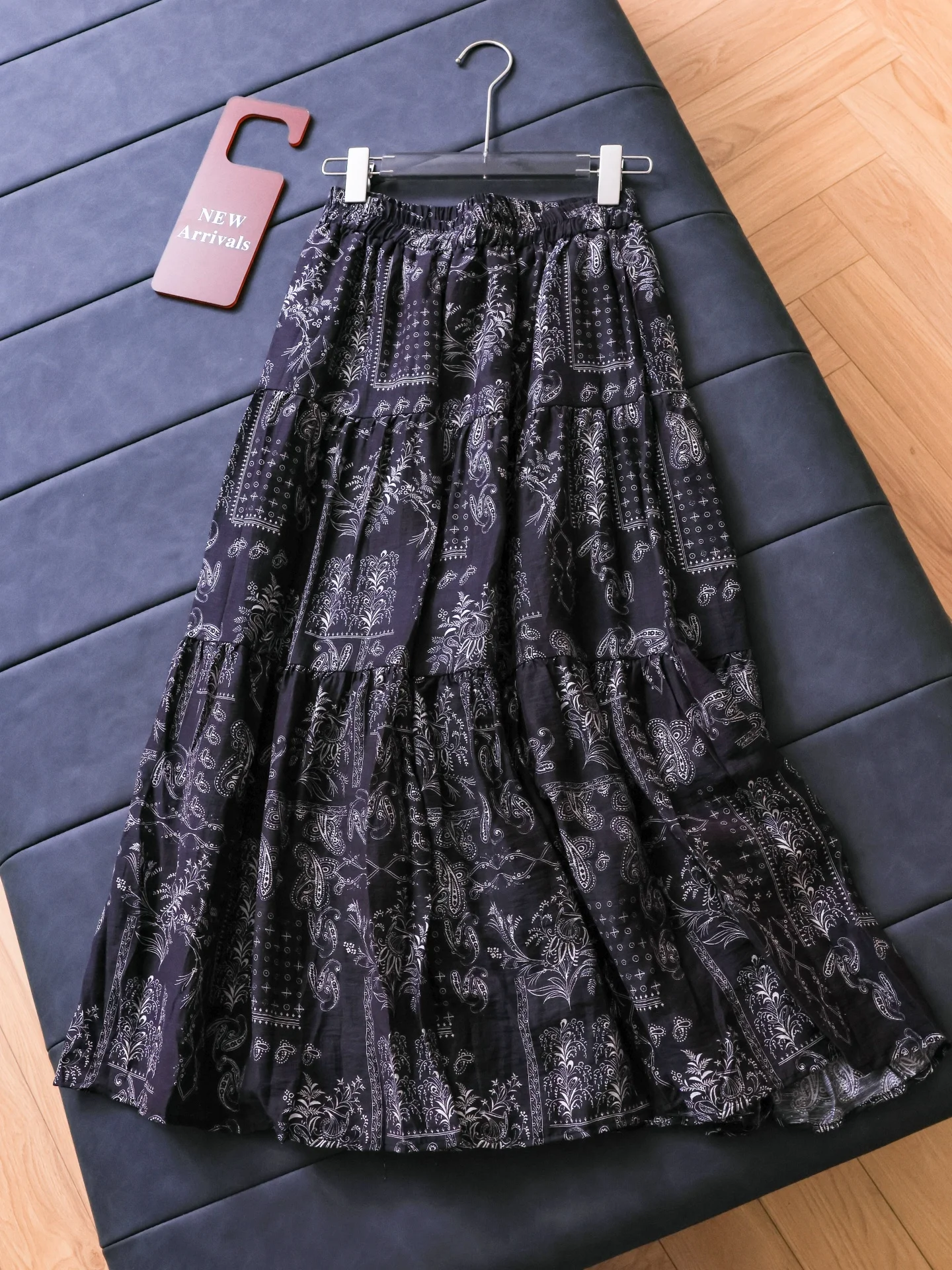 Retro High Waist Elastic Loose A-Line Skirt Women's Half Body Skirts Color Block Print Long Umbrella Skirt Polyester Fabric
Retro High Waist Elastic Loose A-Line Skirt Women's Half Body Skirts Color Block Print Long Umbrella Skirt Polyester Fabric