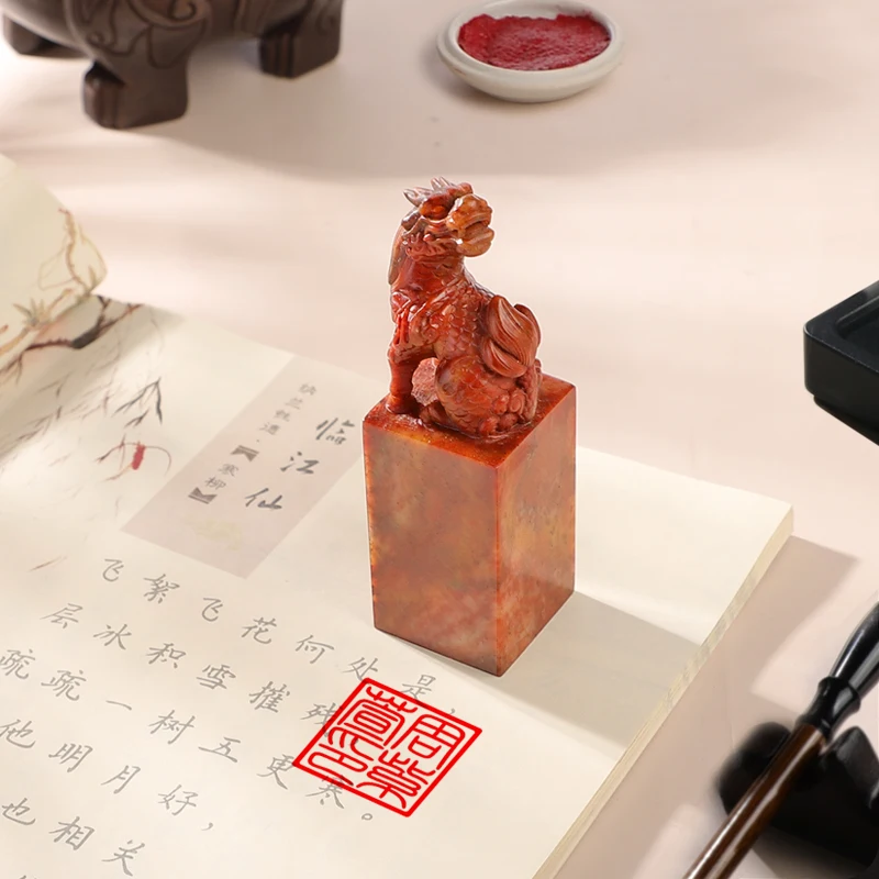 Индивидуальный штамп с именем, квадратная печать из камня Шоушань, резная печать с изображением Цилиня, каллиграфия, китайская, английская, корейская печать, печать с драконом Ханко
Индивидуальный штамп с именем, квадратная печать из камня Шоушань, резная печать с изображением Цилиня, каллиграфия, китайская, английская, корейская печать, печать с драконом Ханко