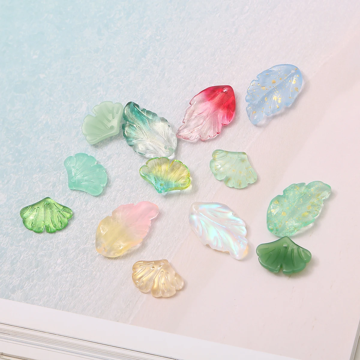 10pcs Multicolor Glass Feather/Ginkgo Leaf Charms New Chinese Style Pendant For Jewelry Making DIY Bracelet Necklace Accessories
10pcs Multicolor Glass Feather/Ginkgo Leaf Charms New Chinese Style Pendant For Jewelry Making DIY Bracelet Necklace Accessories