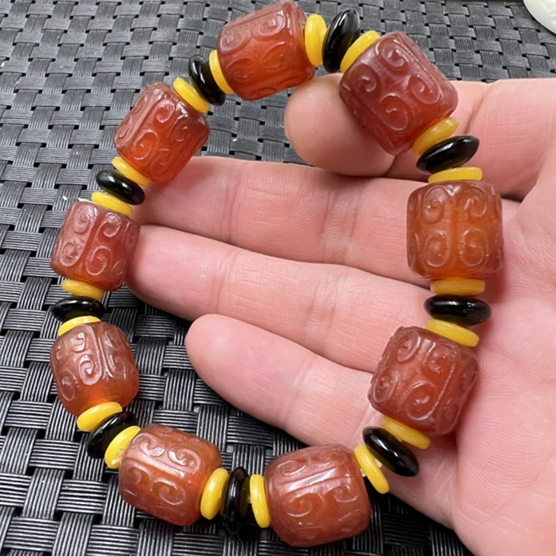 Lulutong , Agate Patterned Beads, Red Chalcedony Bead Bracelet
Lulutong , Agate Patterned Beads, Red Chalcedony Bead Bracelet