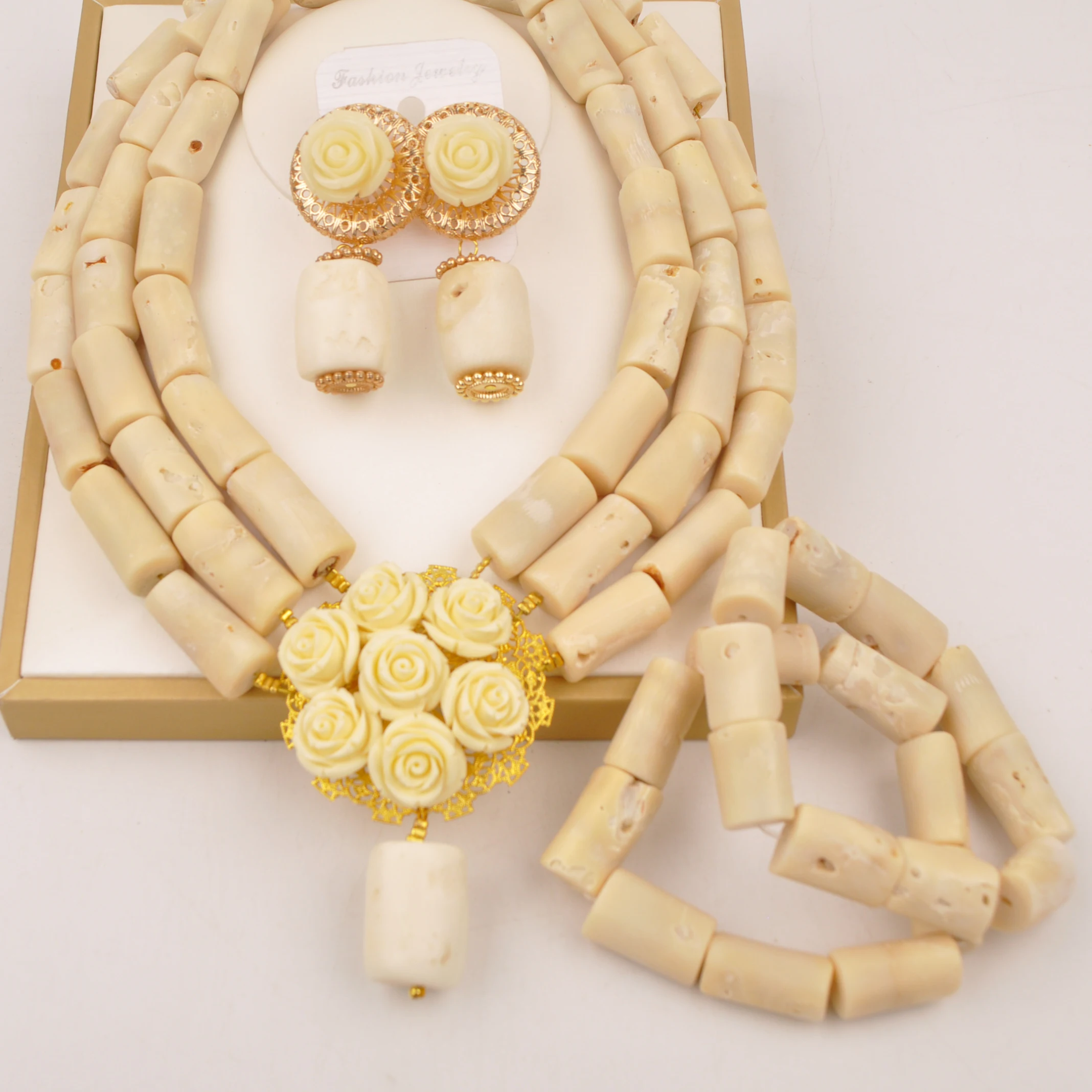 Fashion Nigerian White Original Coral Necklace African Wedding Coral Beads Jewelry Sets
Fashion Nigerian White Original Coral Necklace African Wedding Coral Beads Jewelry Sets