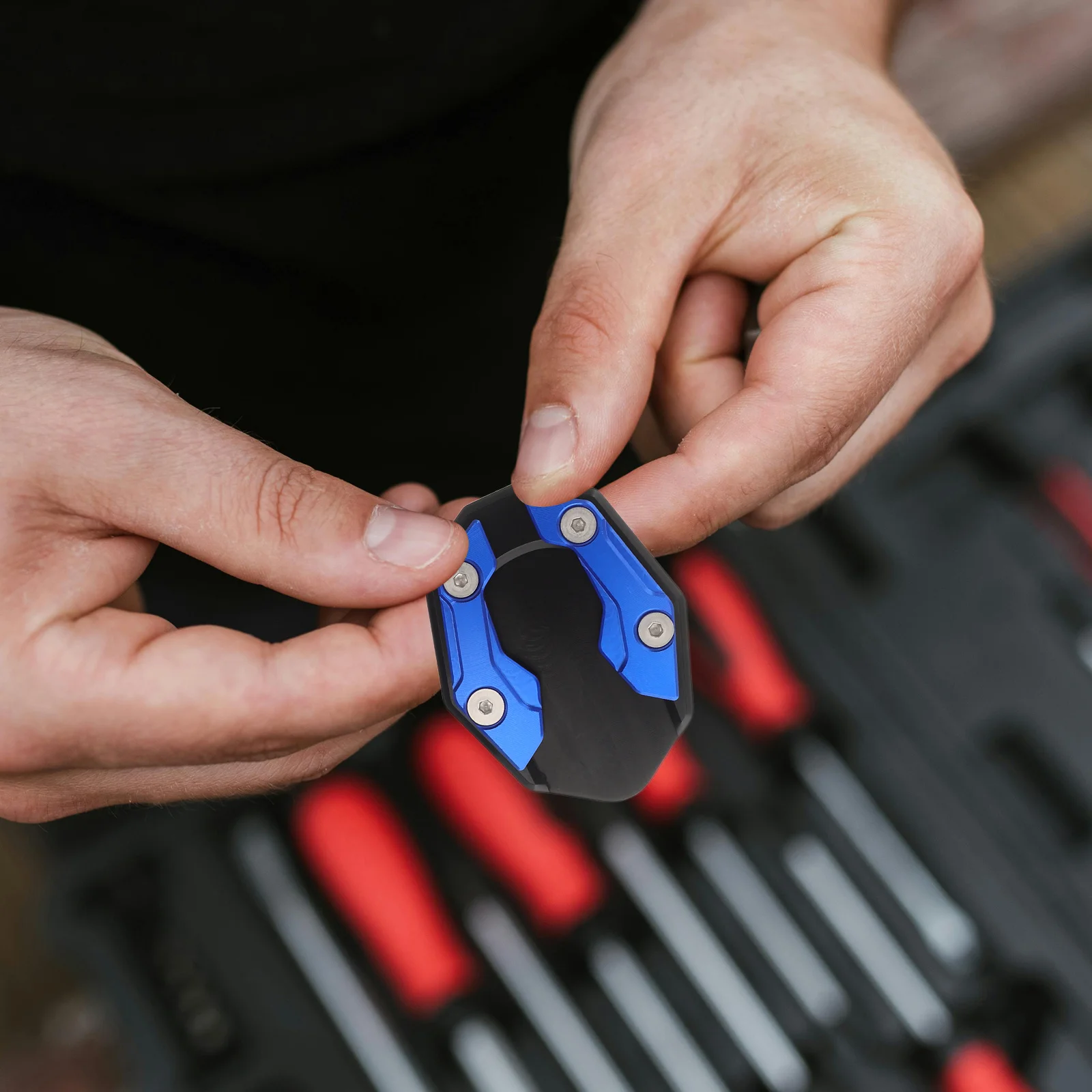 2pcs Motorcycle Kickstand Pads Side Stand Extension Plate High-Strength Support For Grass -Road Motorbike Foot Mat
2pcs Motorcycle Kickstand Pads Side Stand Extension Plate High-Strength Support For Grass -Road Motorbike Foot Mat