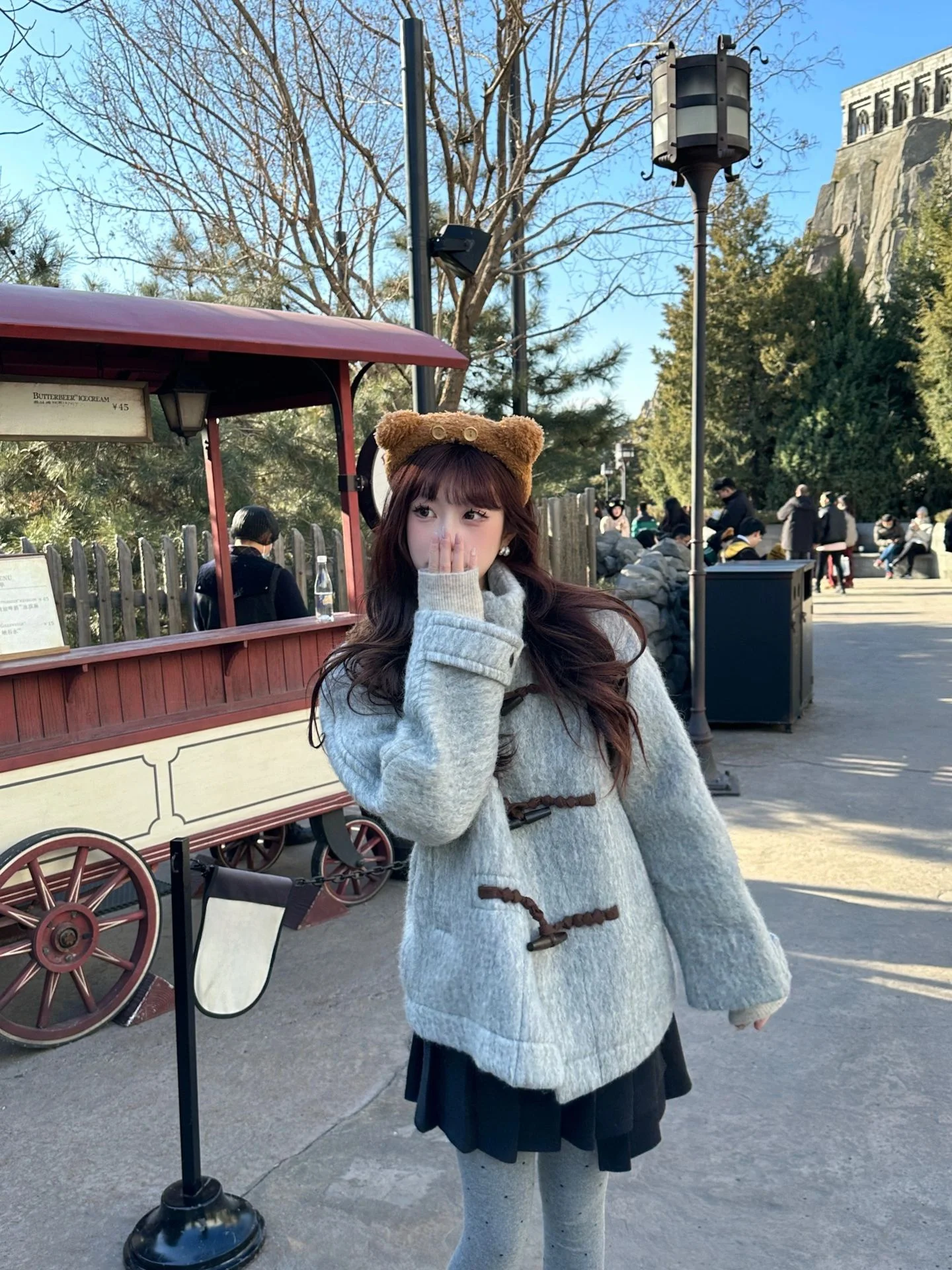 ay Woolen Coat with Horn Buttons Thiened Winter New Sle Women's Faionable Korean Loose Fit Long Sve Stand Collar
ay Woolen Coat with Horn Buttons Thiened Winter New Sle Women's Faionable Korean Loose Fit Long Sve Stand Collar