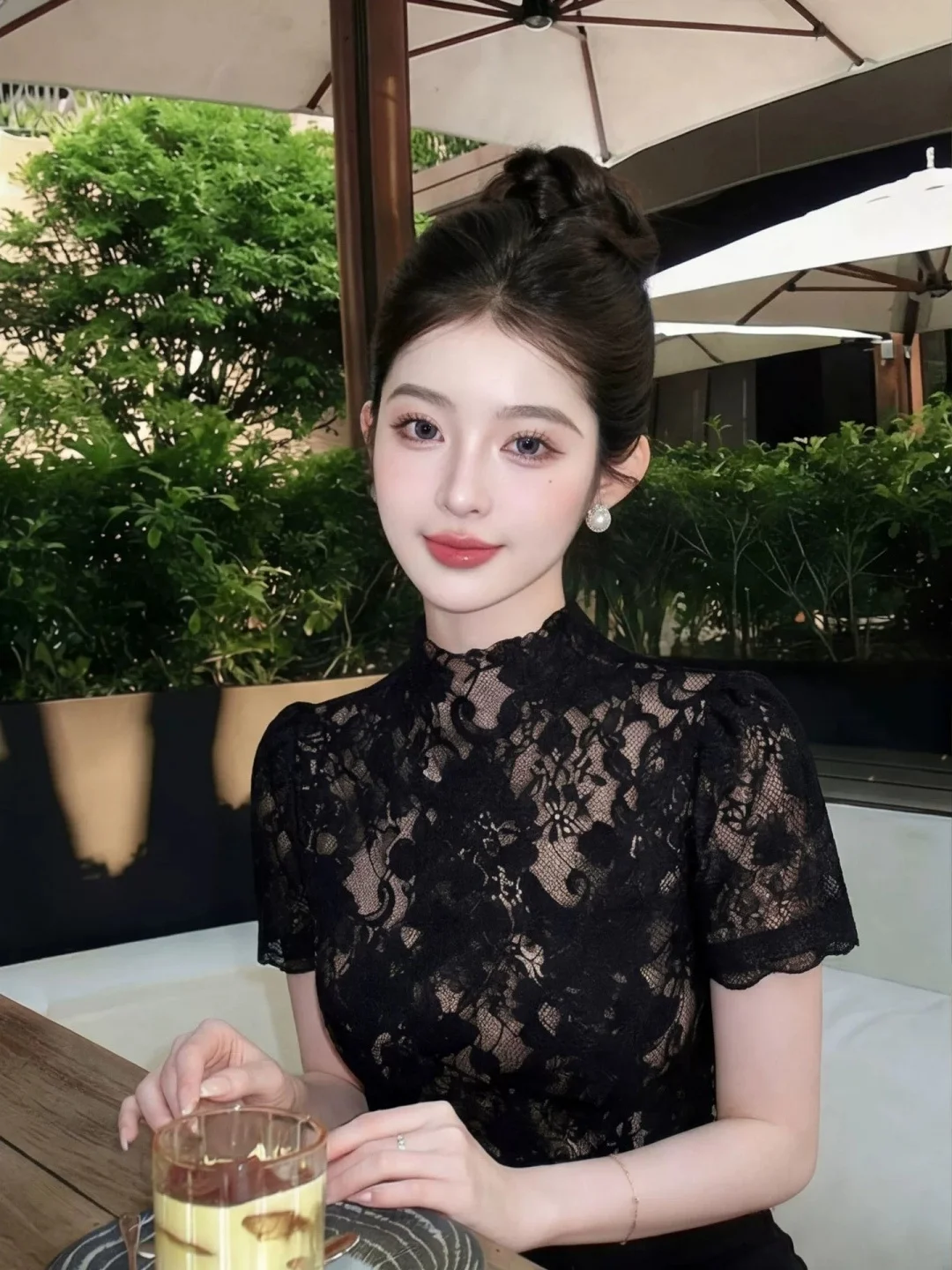 Unique Lace Short Sleeve T-Shirt Women's High Neck Slim Fit Summer Top Korean Style Straight Cut Floral Pattern Micro Stretch
Unique Lace Short Sleeve T-Shirt Women's High Neck Slim Fit Summer Top Korean Style Straight Cut Floral Pattern Micro Stretch