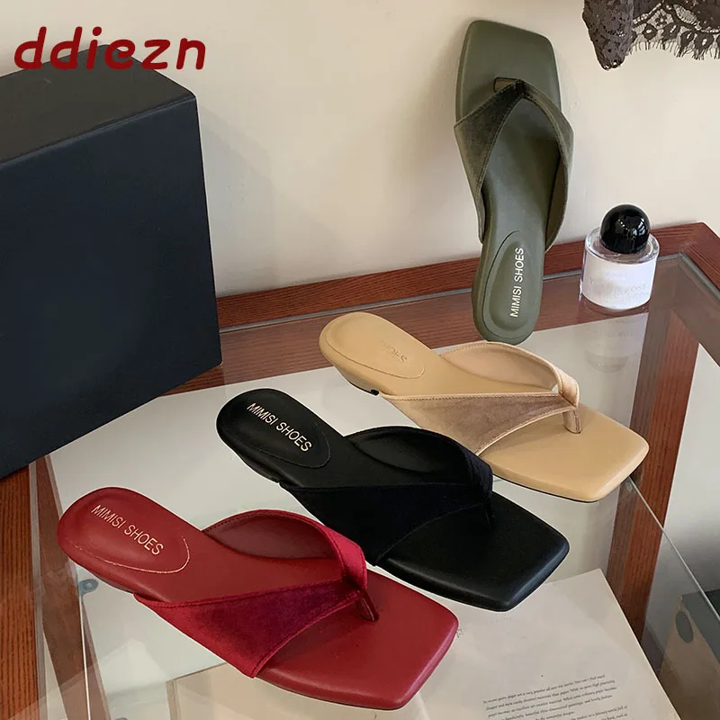New In Summer Fashion Silk Ladies Slippers Flat Low Heel Shoes Square Toe Female Sandals Slides Flip Flops Women Slippers Shoes
New In Summer Fashion Silk Ladies Slippers Flat Low Heel Shoes Square Toe Female Sandals Slides Flip Flops Women Slippers Shoes