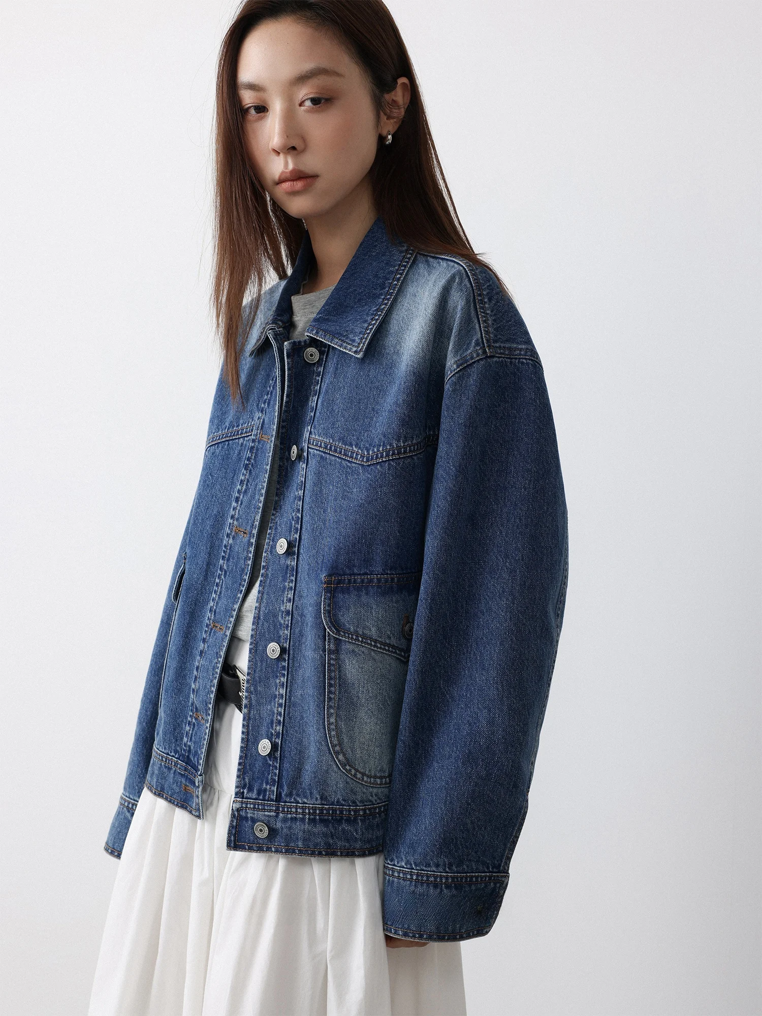 LowCalorie 'Santorini' Vintage Washed Blue Denim Jacket Spring Autumn New Style Thin Outerwear Casual Style Button Closure
LowCalorie 'Santorini' Vintage Washed Blue Denim Jacket Spring Autumn New Style Thin Outerwear Casual Style Button Closure