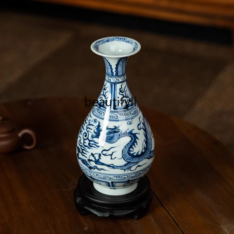 Blue and white porcelain vase Jingdezhen ceramics living room entrance decoration countertop ornament
Blue and white porcelain vase Jingdezhen ceramics living room entrance decoration countertop ornament