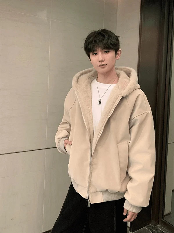 Американская зимняя утепленная куртка с капюшоном и воротником из искусственного меха для мужчин и женщин, парные пальто-куртки
Американская зимняя утепленная куртка с капюшоном и воротником из искусственного меха для мужчин и женщин, парные пальто-куртки