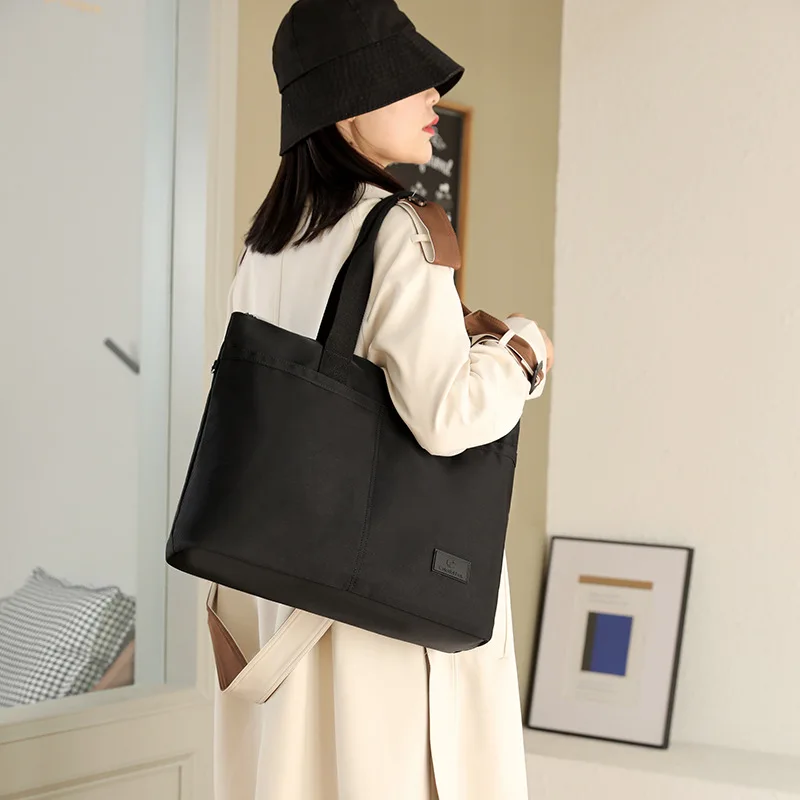 Ladies' large capacity shoulder bag, waterproof, fashionable and versatile, underarm bag, business commuting computer backpack
Ladies' large capacity shoulder bag, waterproof, fashionable and versatile, underarm bag, business commuting computer backpack