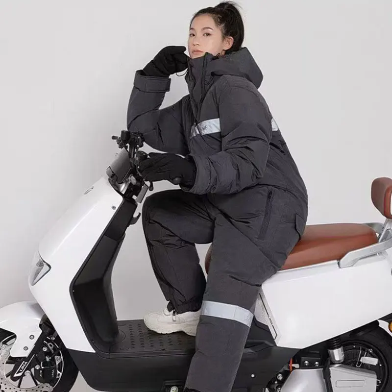 Winter Outdoor Warm Plush Ski Fishing Cold-proof Suits Motorcycle Riding Cold-proof Clothes Waterproof Windproof One Piece Suits
Winter Outdoor Warm Plush Ski Fishing Cold-proof Suits Motorcycle Riding Cold-proof Clothes Waterproof Windproof One Piece Suits