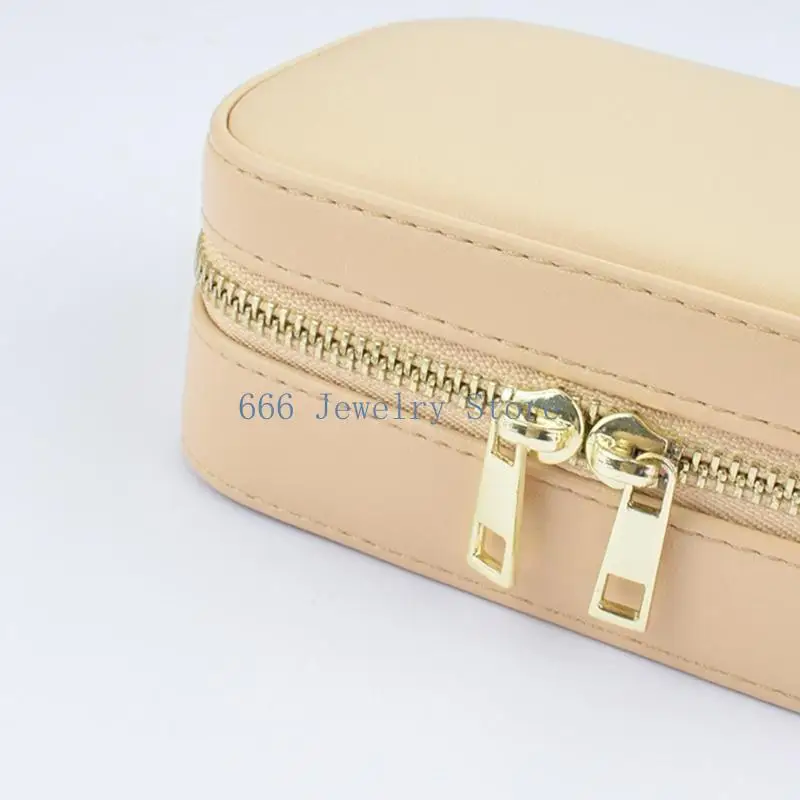 F2TD Portable PU Leather Jewellery Box Convenient and Secure Storage Case for Women
F2TD Portable PU Leather Jewellery Box Convenient and Secure Storage Case for Women