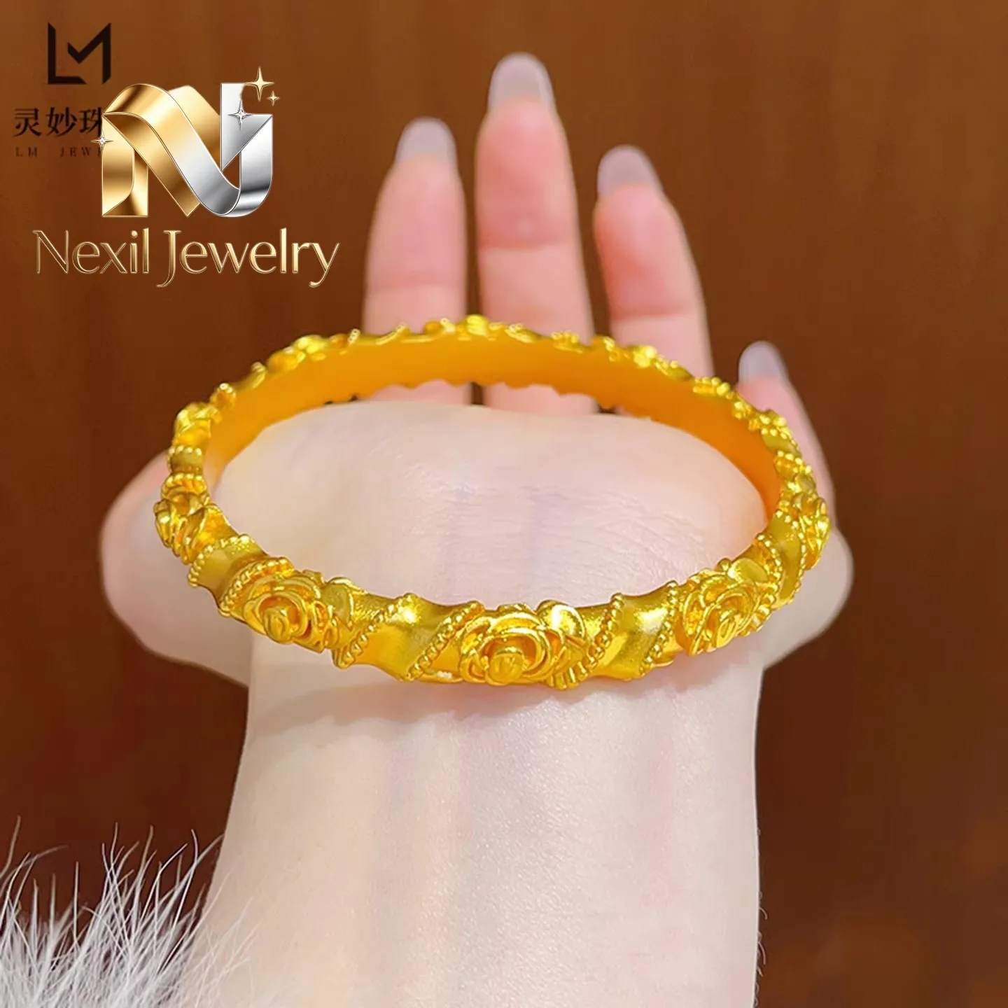 Nexil Jewelry Nexil Jewelry Rose Embossed Closed Bangle Women's 24K Gold AU999 - Romantic rose embossment, pure 24K gold, for
Nexil Jewelry Nexil Jewelry Rose Embossed Closed Bangle Women's 24K Gold AU999 - Romantic rose embossment, pure 24K gold, for