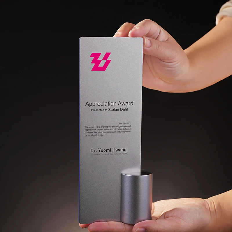 Индивидуальный креативный металлический трофей, награды для соревнований, сувениры для почек, домашний декор, высококачественная память из алюминиевого сплава, 1 шт.
Индивидуальный креативный металлический трофей, награды для соревнований, сувениры для почек, домашний декор, высококачественная память из алюминиевого сплава, 1 шт.