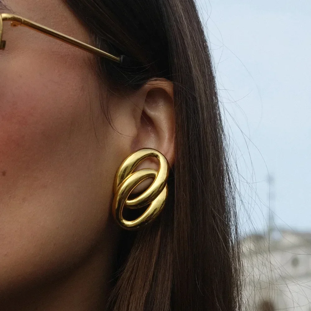 XINYI Stainless Steel Round Huggie Earrings Minimalist Golden Metal Texture Unusual for Women Charm Jewelry украшения бижутерия
XINYI Stainless Steel Round Huggie Earrings Minimalist Golden Metal Texture Unusual for Women Charm Jewelry украшения бижутерия