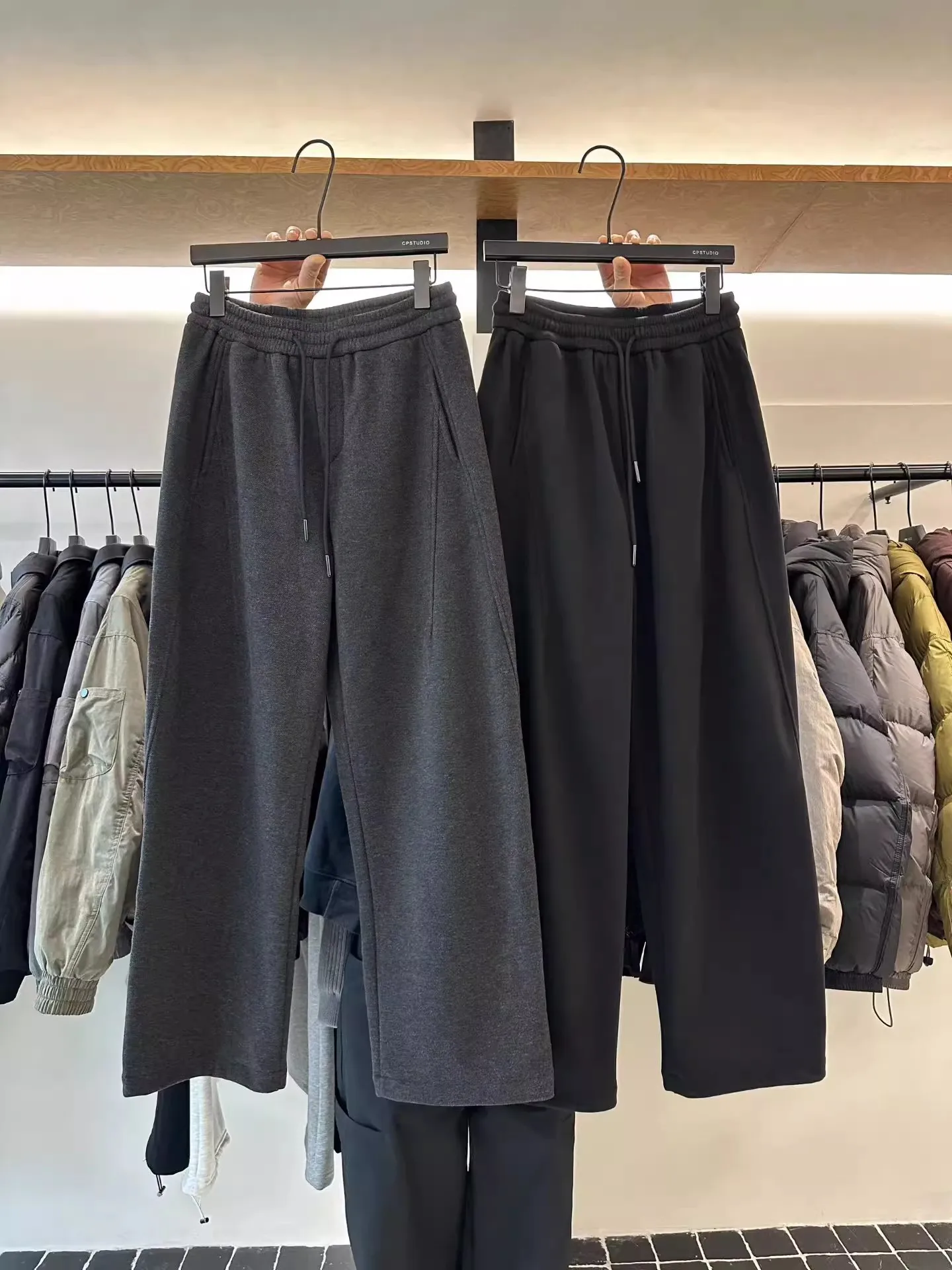 New 2025 Men's Casual Pants Fce Lined Drapey Heavyweight Knife Comfortable Loose Fit Faionable All Season Wear
New 2025 Men's Casual Pants Fce Lined Drapey Heavyweight Knife Comfortable Loose Fit Faionable All Season Wear