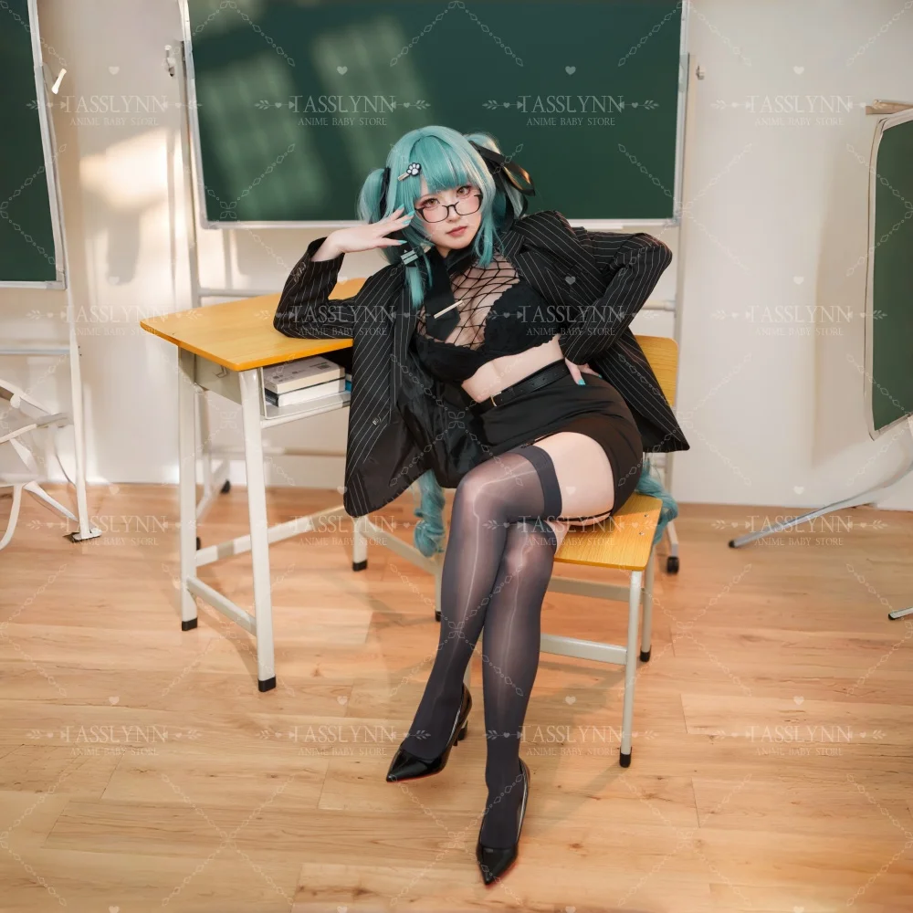 Nikke Privaty Cosplay Costume, Black Pinstripe Suit Full Set for Women Halloween Cosplay Anime Cosplay Costume for Photo Shoot
Nikke Privaty Cosplay Costume, Black Pinstripe Suit Full Set for Women Halloween Cosplay Anime Cosplay Costume for Photo Shoot