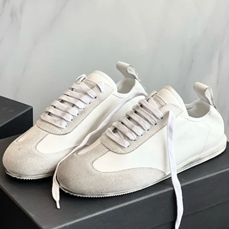 Кроссовки из натуральной кожи Withered, старая школа, винтажная повседневная обувь на шнуровке с низким вырезом для повседневной жизни, немецкая тренировочная обувь Gir
Кроссовки из натуральной кожи Withered, старая школа, винтажная повседневная обувь на шнуровке с низким вырезом для повседневной жизни, немецкая тренировочная обувь Gir