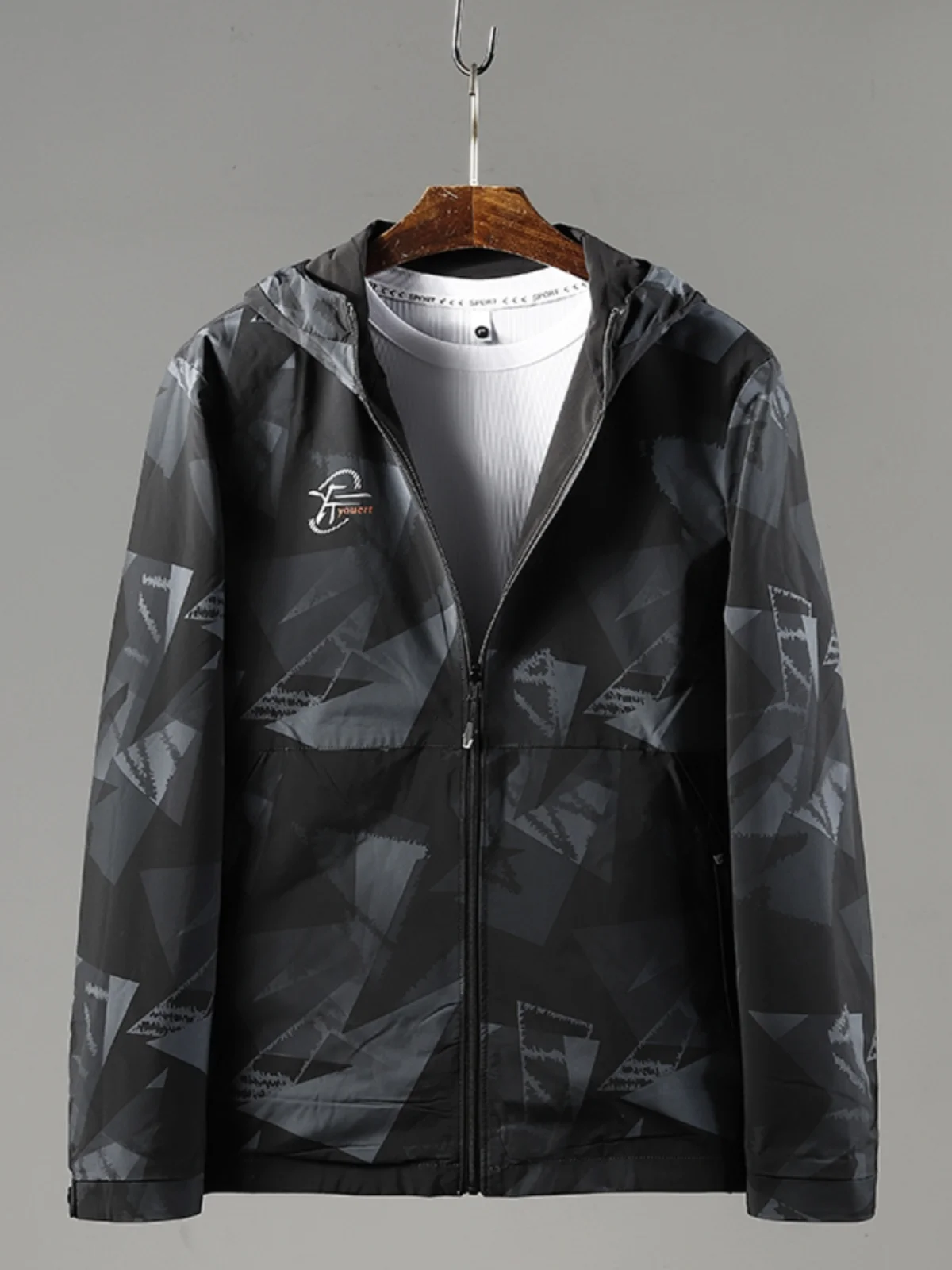 Двусторонняя камуфляжная куртка, молодежная повседневная рабочая одежда с капюшоном, пальто для отдыха, верхняя одежда, подставка из полиэфирного волокна
Двусторонняя камуфляжная куртка, молодежная повседневная рабочая одежда с капюшоном, пальто для отдыха, верхняя одежда, подставка из полиэфирного волокна