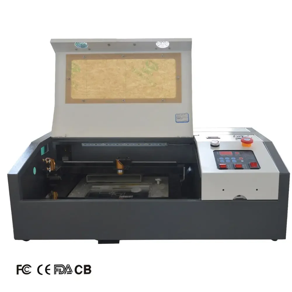 Лазерный станок для резки волоконным лазером 610CNC
Лазерный станок для резки волоконным лазером 610CNC