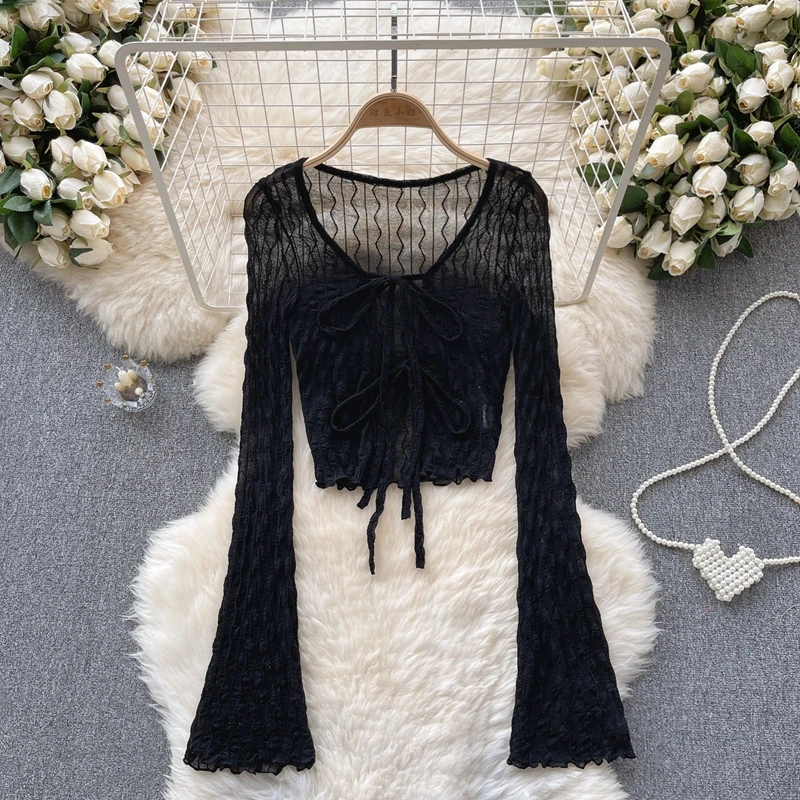 Light Luxury High-End Long Sleeved Cardigan with Straps Flared Sleeves Sheer Design Niche Top Jacket
Light Luxury High-End Long Sleeved Cardigan with Straps Flared Sleeves Sheer Design Niche Top Jacket