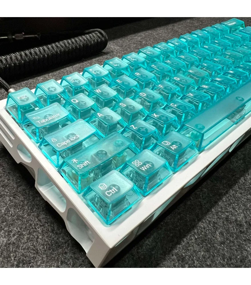 Ice fog PC original factory height from ace68wooting little bee night demon keycap
Ice fog PC original factory height from ace68wooting little bee night demon keycap