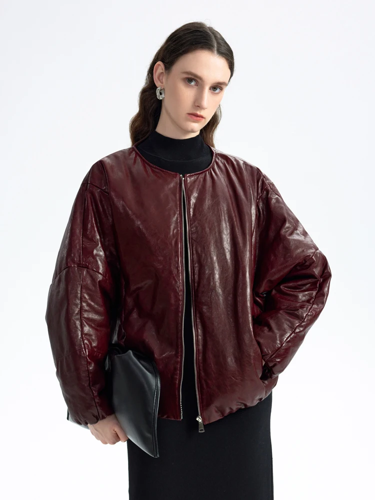 O-neck Short Winter Genuine Leather Goose Down Jacket for Women 2026 High-end Simple Loose Soft Oil Wax Real Sheepskin Down Coat
O-neck Short Winter Genuine Leather Goose Down Jacket for Women 2026 High-end Simple Loose Soft Oil Wax Real Sheepskin Down Coat