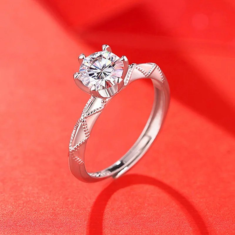 Luxury 18K Solid Platinum PT950 certifid love six-claw moissanite wedding diamond ring for women one carat Valentine's Day gift
Luxury 18K Solid Platinum PT950 certifid love six-claw moissanite wedding diamond ring for women one carat Valentine's Day gift