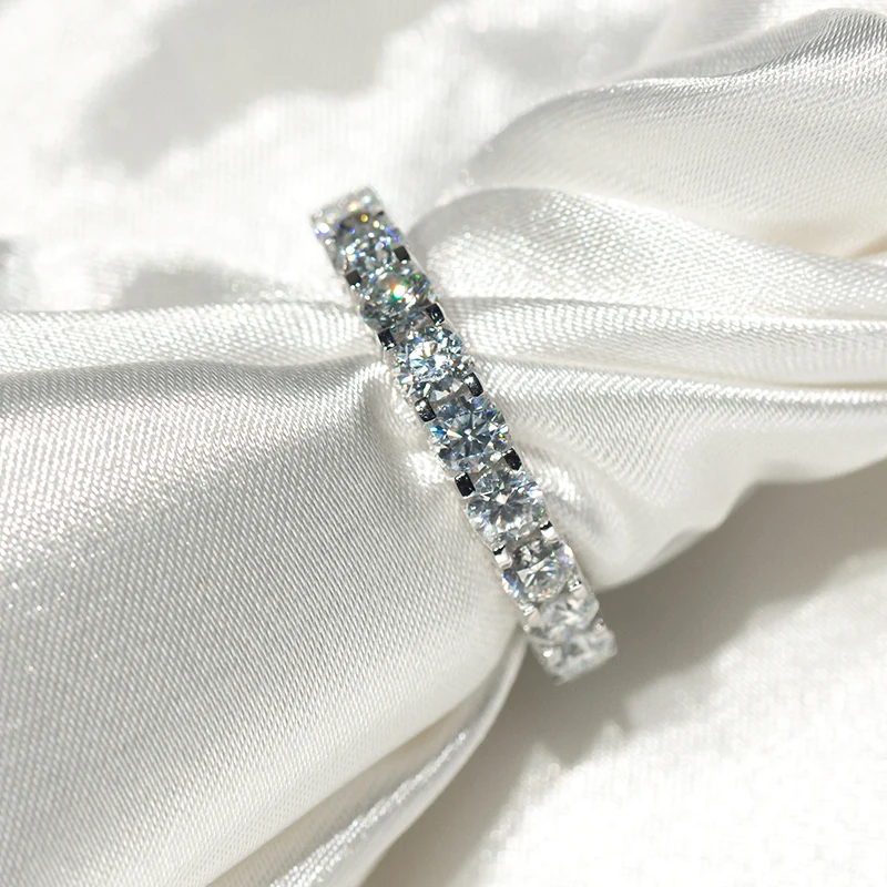 Kibo Luxury Quality Jewelry Engagement Ring Moissanite 2mm D Color VVS1 Women's Silver Ring 925 Vintage Moissanite Ring
Kibo Luxury Quality Jewelry Engagement Ring Moissanite 2mm D Color VVS1 Women's Silver Ring 925 Vintage Moissanite Ring