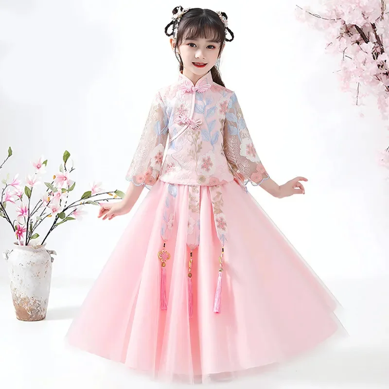 Платье для девочки Hanfu для весны и осени 2024, новый костюм принцессы Тан с цветочным принтом, вышитый сетчатый рукав, китайский стиль, старинный костюм феи
Платье для девочки Hanfu для весны и осени 2024, новый костюм принцессы Тан с цветочным принтом, вышитый сетчатый рукав, китайский стиль, старинный костюм феи