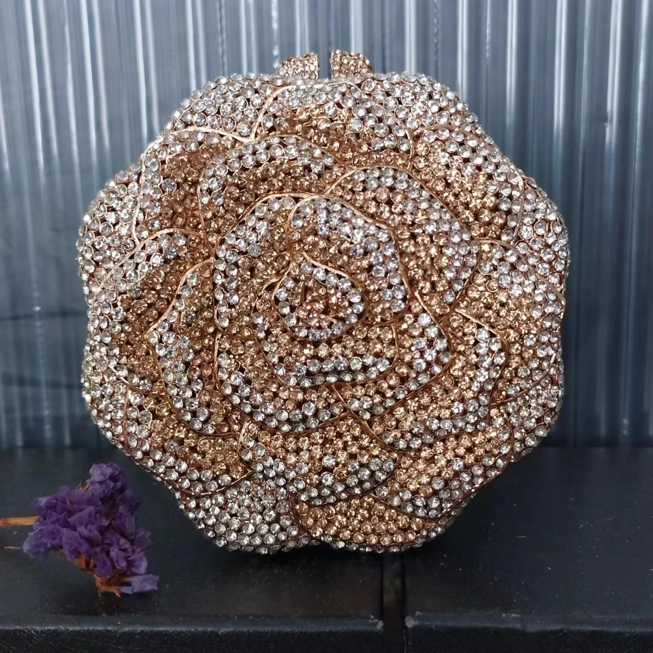 Lady Party Full Gems Day Clutches Crystal Women Floral Evening Clutch Handbag Wedding Party Flower Bridal Rhinestone Clutch Bag
Lady Party Full Gems Day Clutches Crystal Women Floral Evening Clutch Handbag Wedding Party Flower Bridal Rhinestone Clutch Bag