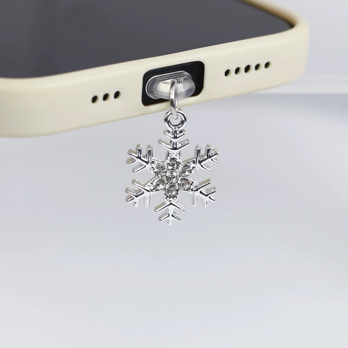 Mobile Phone Dust Plug Charming Christmas Snowflake Alloy Rhinestone Accessory Decoration For Iphone Type-C Port Pendant Lanyard
Mobile Phone Dust Plug Charming Christmas Snowflake Alloy Rhinestone Accessory Decoration For Iphone Type-C Port Pendant Lanyard