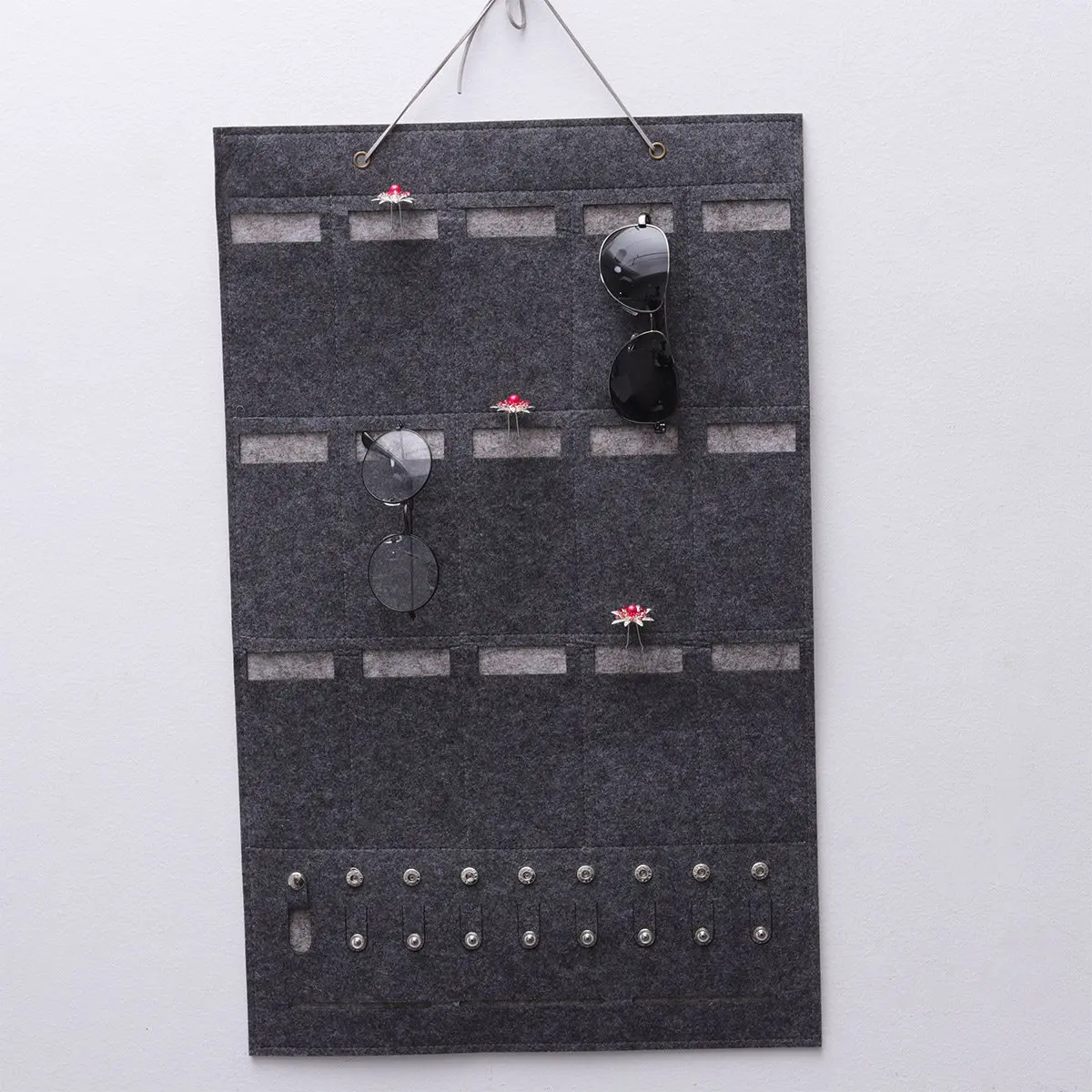 1Pcs Sunglasses Storage Hanging Bag Organizer Grey Multifunctional Felt Jewelry Holder Wall Hanging Non Woven Sunglasses
1Pcs Sunglasses Storage Hanging Bag Organizer Grey Multifunctional Felt Jewelry Holder Wall Hanging Non Woven Sunglasses