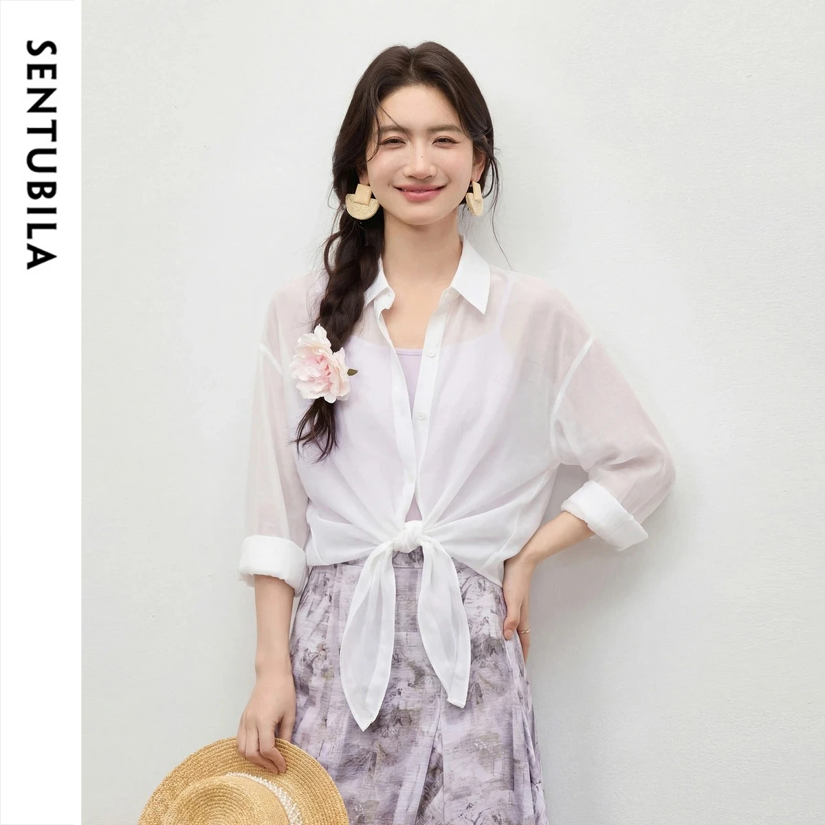 SENTUBILA Minimalist White Long Sleeve Shirt for Women 2026 Summer Office Loose Lapel Collar Lightweight Blouse 162CA6235X
SENTUBILA Minimalist White Long Sleeve Shirt for Women 2026 Summer Office Loose Lapel Collar Lightweight Blouse 162CA6235X