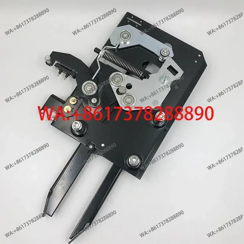 Applicable to 3600 5200 elevator Witt door knife 1016499A01 door lock ECO door knife new accessories
Applicable to 3600 5200 elevator Witt door knife 1016499A01 door lock ECO door knife new accessories
