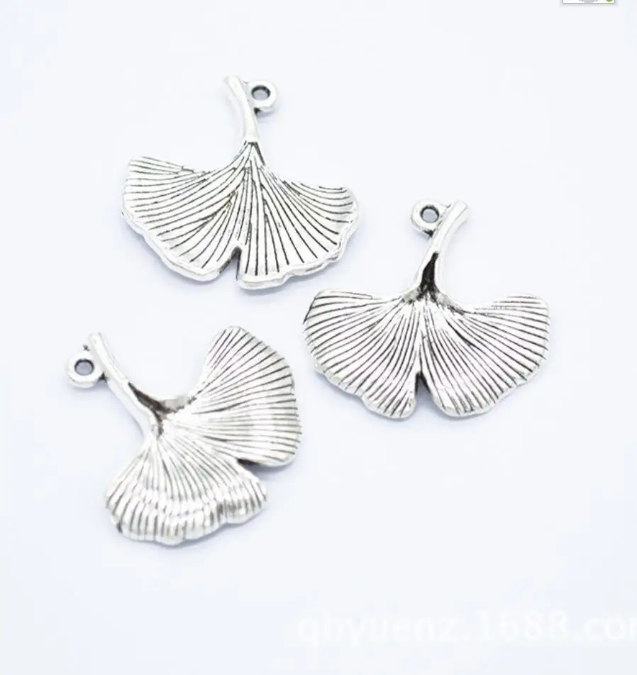 8pcs Charms Hollow Tree Leaf 25*24mm Antique Silver Color Pendants Making DIY Handmade Tibetan Finding Jewelry F0599
8pcs Charms Hollow Tree Leaf 25*24mm Antique Silver Color Pendants Making DIY Handmade Tibetan Finding Jewelry F0599