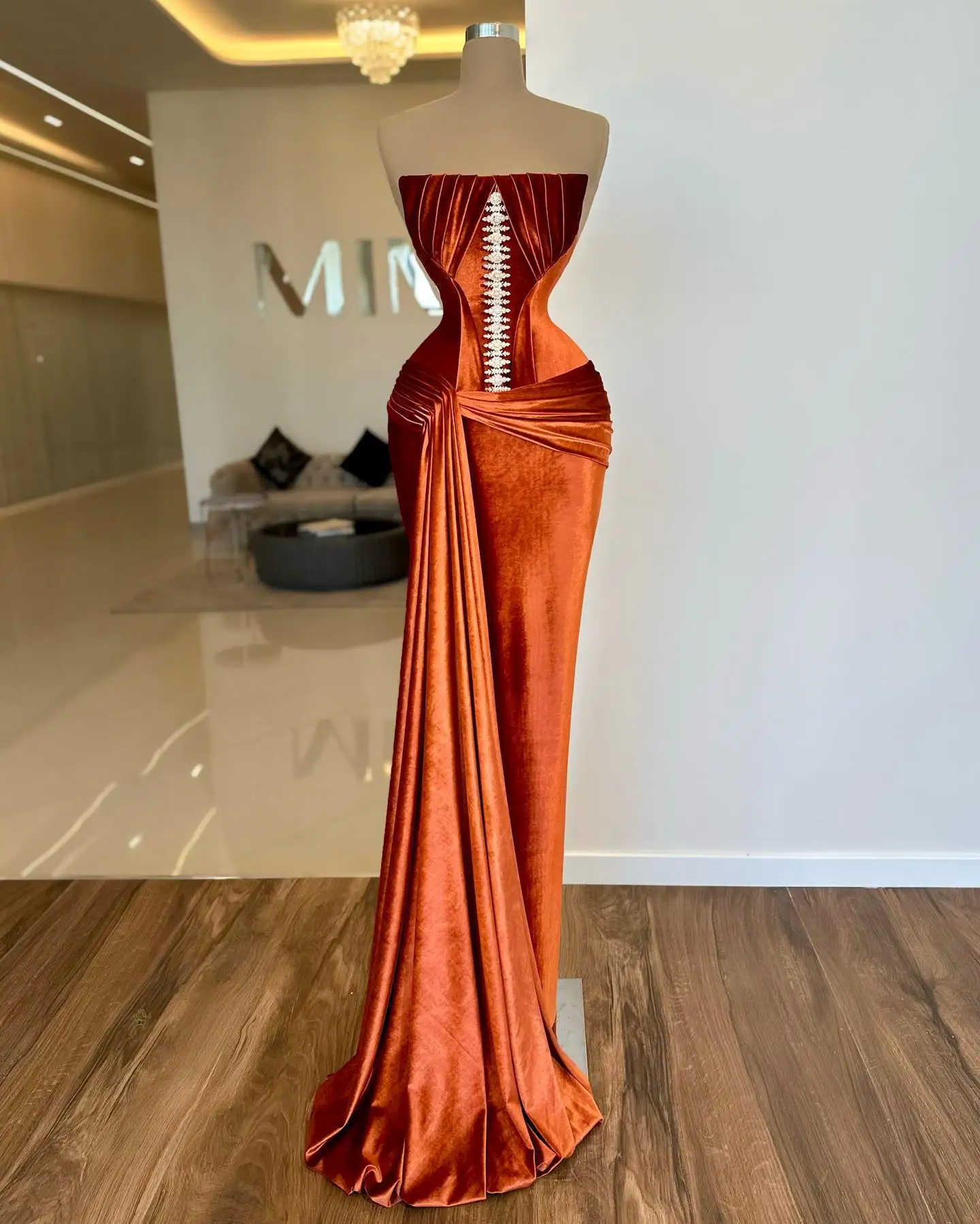 Customized Luxury Jersey Straight Crystal Evening Dresses Strapless Sleeveless Panel Train Homecoming Dress High Quali
Customized Luxury Jersey Straight Crystal Evening Dresses Strapless Sleeveless Panel Train Homecoming Dress High Quali