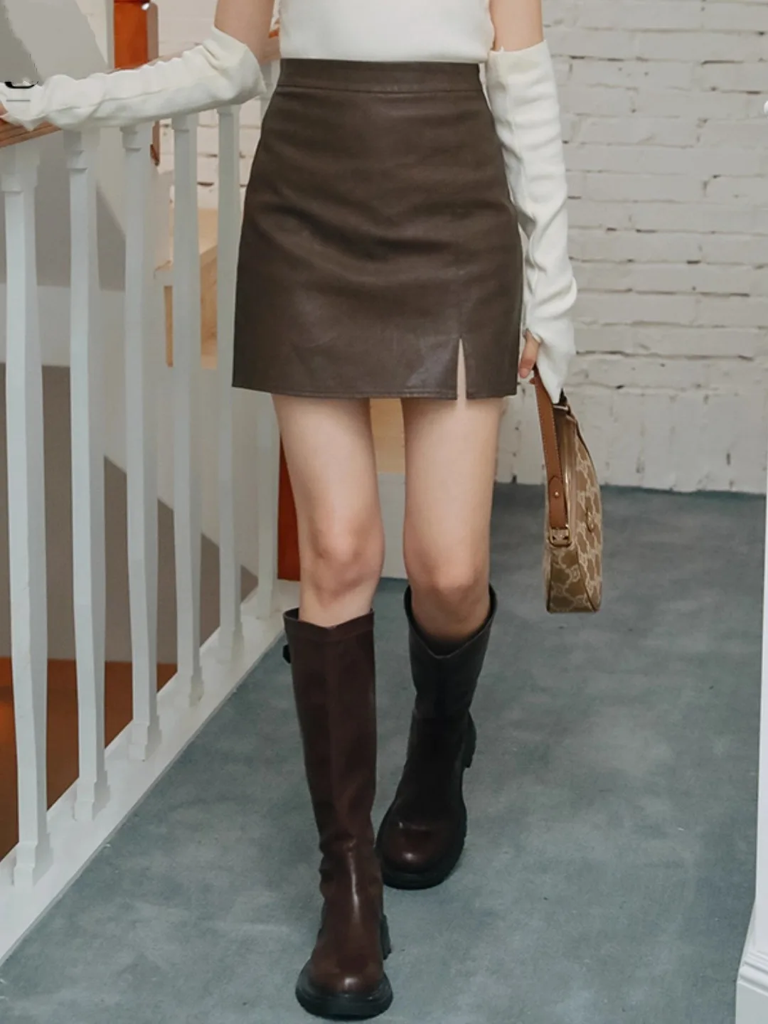 High Waist PU Leather Skirt Women's Retro Korean Style Half Body Skirt Spring Fashion Sensation Breathable Skin-Friendly
High Waist PU Leather Skirt Women's Retro Korean Style Half Body Skirt Spring Fashion Sensation Breathable Skin-Friendly