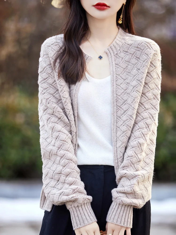 CHICUU Women Wool Cardigan Autumn Winter O-neck Hollow Casual Basic Cashmere Sweater 100% Merino Wool Knitwear Korean Style Tops
CHICUU Women Wool Cardigan Autumn Winter O-neck Hollow Casual Basic Cashmere Sweater 100% Merino Wool Knitwear Korean Style Tops