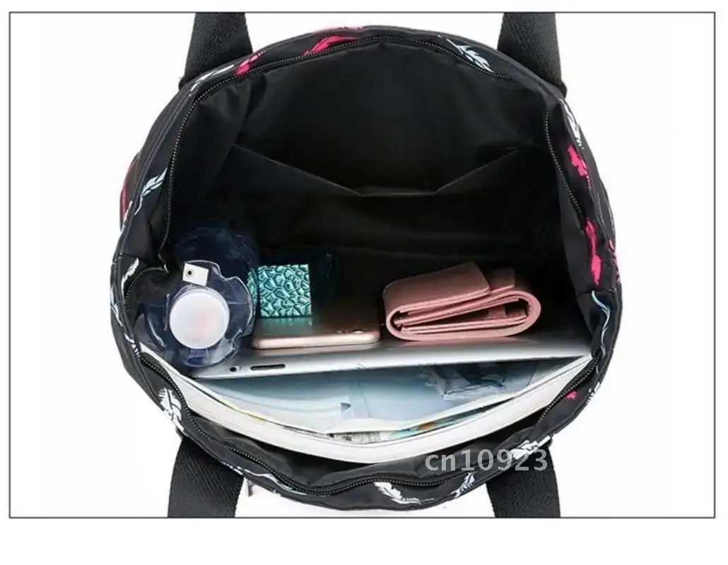 New Simple Bag Waterproof Oxford Nylon Cloth Colorful Printed Fashion Bag Tote Women's Casual Handbag Shoulder Lightweight Bag
New Simple Bag Waterproof Oxford Nylon Cloth Colorful Printed Fashion Bag Tote Women's Casual Handbag Shoulder Lightweight Bag