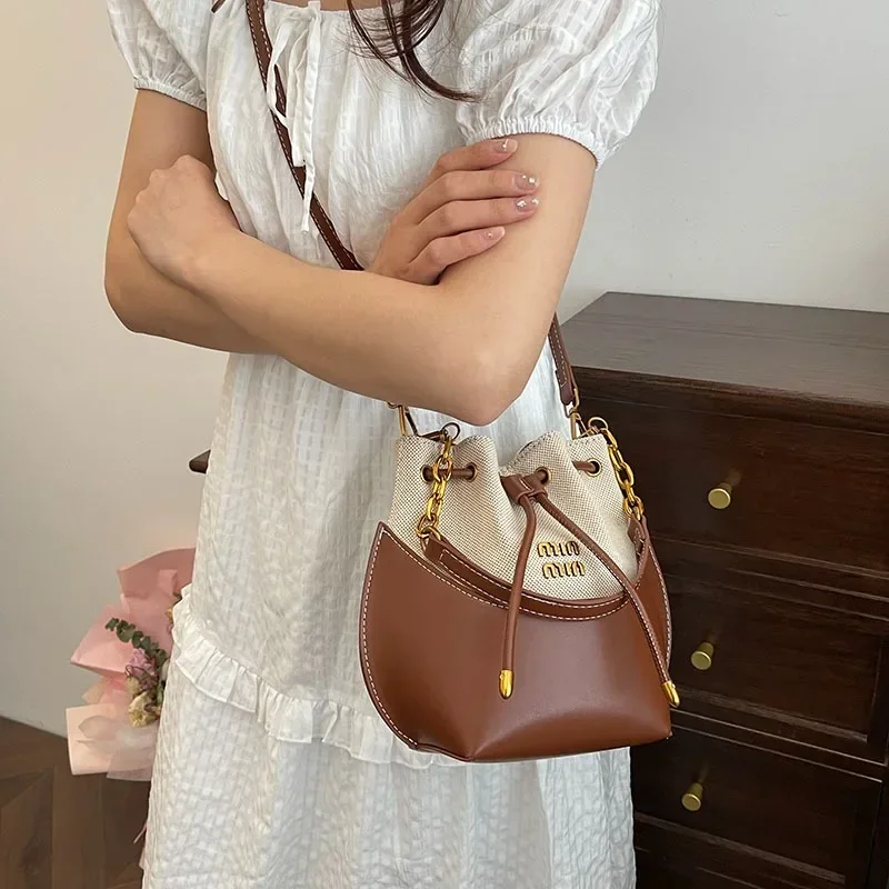 Women's Leather Luxury Diaper Bags Classic Shoulder Designer Bag Elegant Fashion Crossbody Tote Handbag For Daily Wear
Women's Leather Luxury Diaper Bags Classic Shoulder Designer Bag Elegant Fashion Crossbody Tote Handbag For Daily Wear